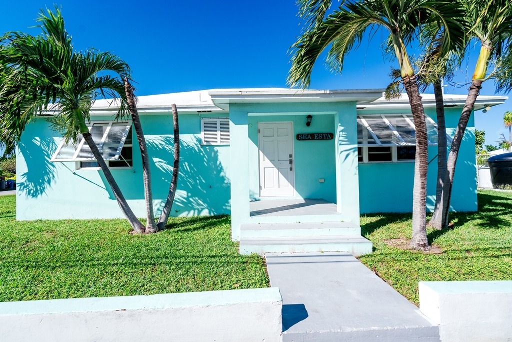 bahamas beach house rentals
